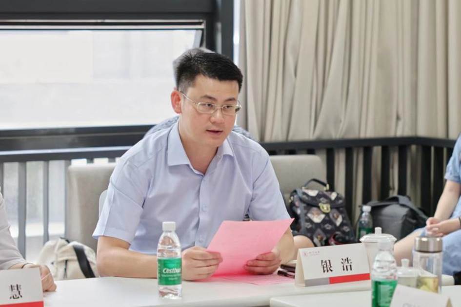 果冻传媒-91传媒-天美传媒
副书记银浩发言